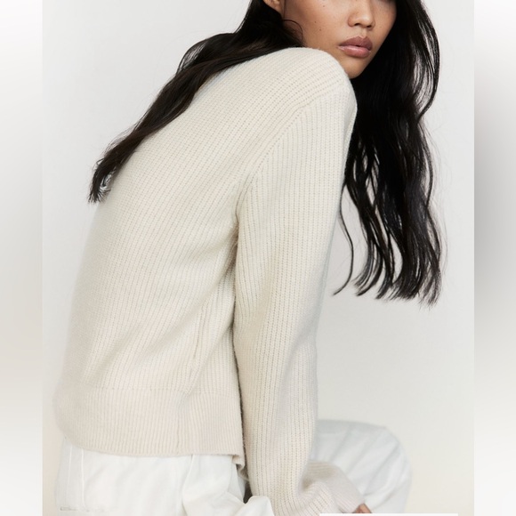 H&M pearl embellished rib knit cardigan cream/ pearl bead - Picture 5 of 5